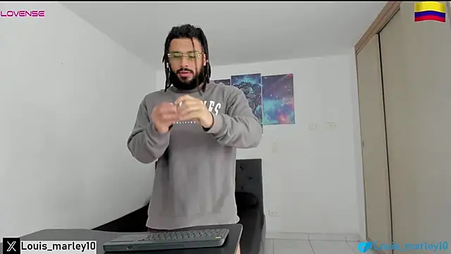 Snapshot of Louis_marley__ chatting on October 12, 2025, 3:57 pm Louis marley online show from October 12, 2025, 3:57 pm