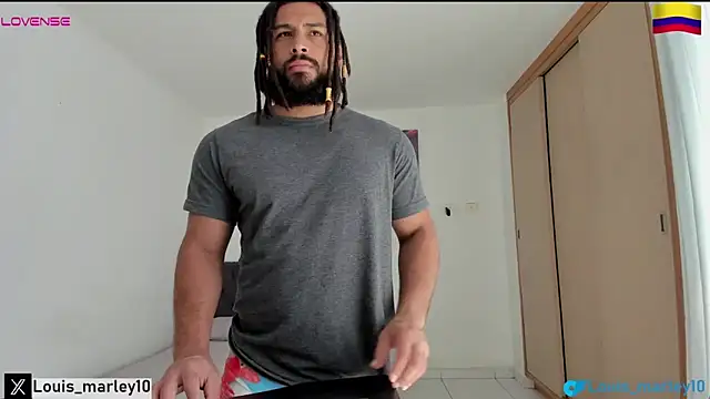 Snapshot of Louis_marley__ chatting on November 15, 2025, 1:59 pm Louis marley online show from November 15, 2025, 1:59 pm