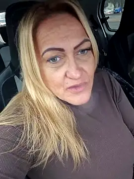 Isabellaa04 online show from February 11, 2026, 8:58 am