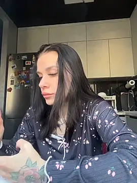 Queen of pain online show from March 23, 2026, 6:24 am