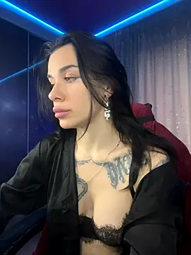 Queen of pain online show from November 28, 2025, 6:35 am