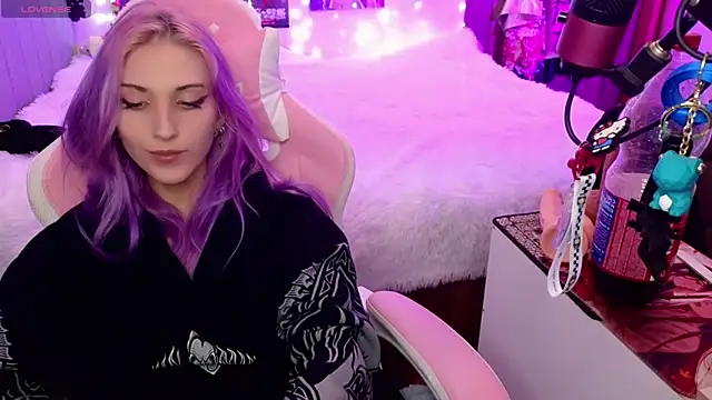 Snapshot of Violet_Noir chatting on January 30, 2025, 2:47 pm Violet Noir online show from January 30, 2025, 2:47 pm