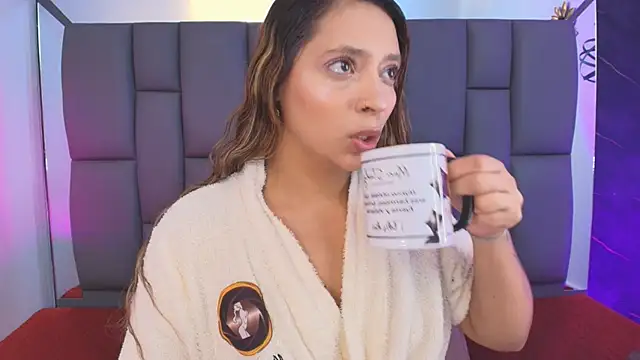  MiaBrown  online show from February 4, 2026, 12:11 pm