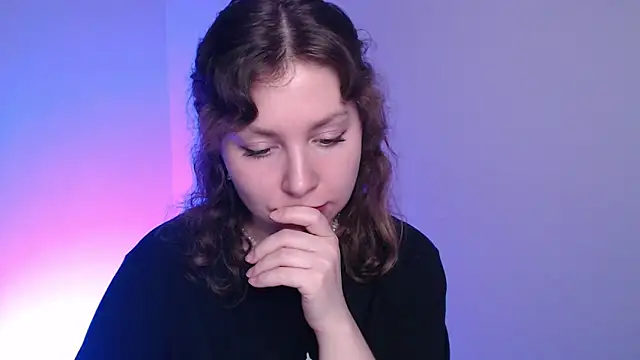 Snapshot of Leah_Reed chatting on February 12, 2026, 3:56 pm Leah Reed online show from February 12, 2026, 3:56 pm