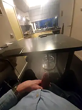 Snapshot of jk1981jk chatting on February 17, 2026, 5:21 pm jk1981jk online show from February 17, 2026, 5:21 pm