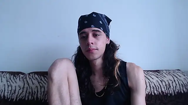 dussan online show from March 9, 2025, 5:49 pm