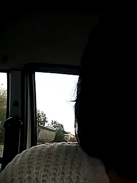Emyly83 online show from October 5, 2025, 7:43 am
