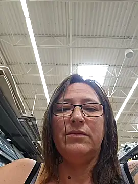 angelbaby1998 online show from April 17, 2026, 8:22 pm