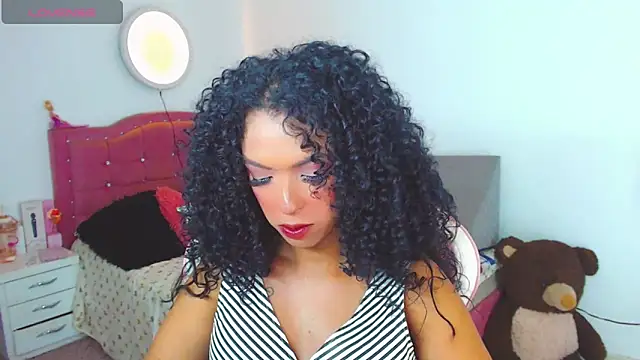 Snapshot of Tanedra_collings chatting on May 9, 2026, 2:15 am Tanedra collings online show from May 9, 2026, 2:15 am