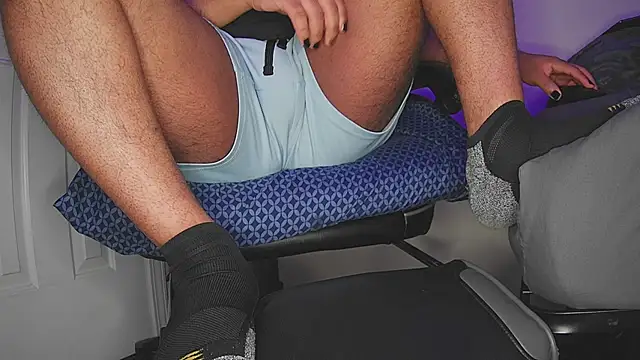 Snapshot of teaser4_ chatting on February 2, 2025, 4:48 am teaser4 online show from February 2, 2025, 4:48 am