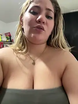 Celestedubois online show from December 9, 2024, 9:06 am