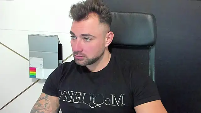 Snapshot of DuncanStone chatting on February 8, 2025, 7:37 am DuncanStone online show from February 8, 2025, 7:37 am