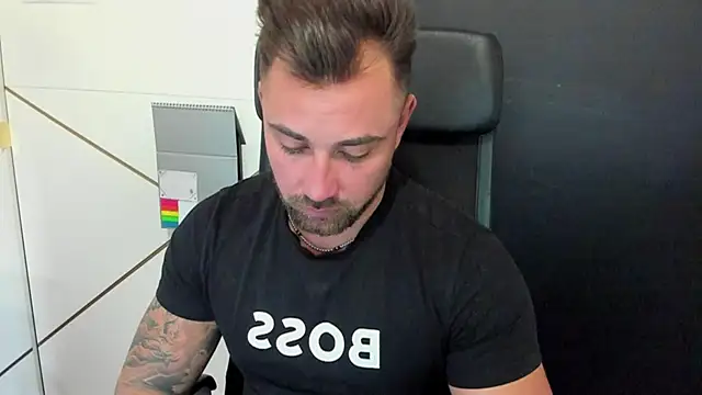 Snapshot of DuncanStone chatting on February 4, 2025, 11:27 am DuncanStone online show from February 4, 2025, 11:27 am