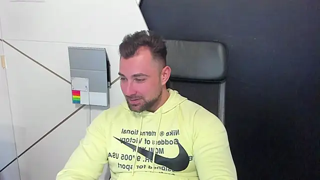 Snapshot of DuncanStone chatting on February 5, 2025, 8:00 am DuncanStone online show from February 5, 2025, 8:00 am