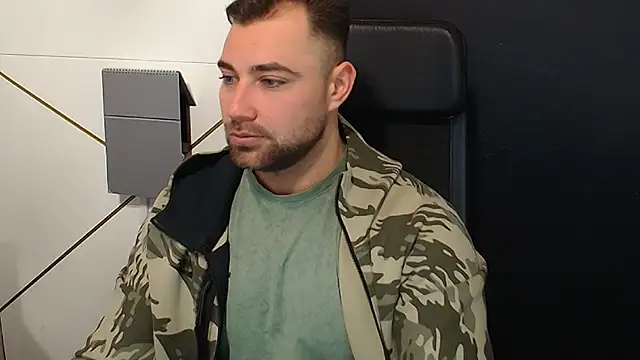 Snapshot of DuncanStone chatting on October 19, 2025, 4:26 am DuncanStone online show from October 19, 2025, 4:26 am