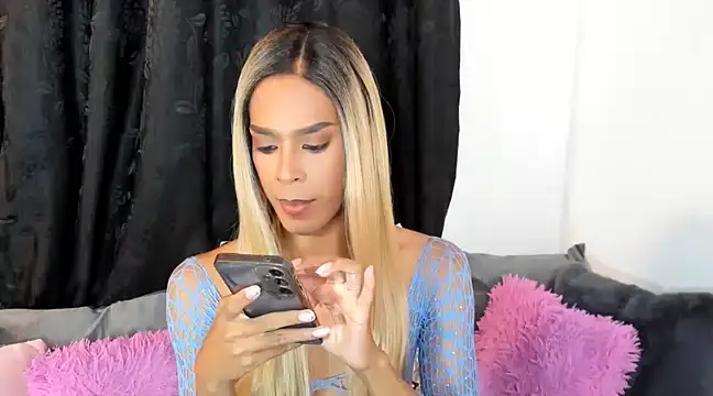 SKYLAROSSE online show from December 22, 2024, 2:17 am