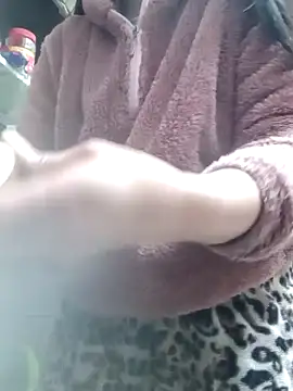 clarisse69 online show from March 19, 2025, 6:12 pm