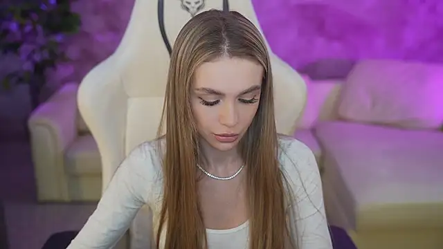 Snapshot of Anabelka054 chatting on February 17, 2025, 11:23 am Anabelka054 online show from February 17, 2025, 11:23 am