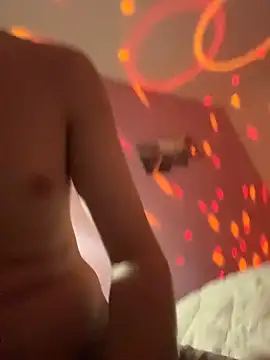 WhiteeMen online show from November 28, 2025, 9:26 pm