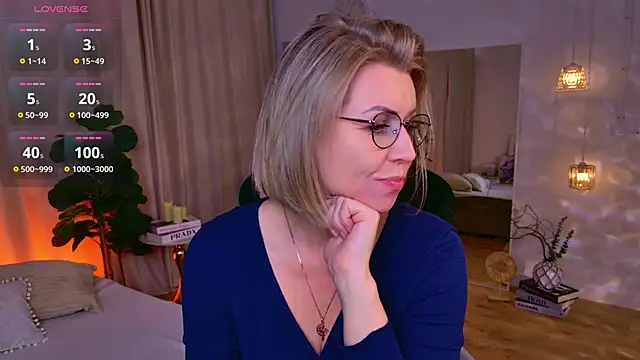 Annie Light online show from April 23, 2026, 6:53 am