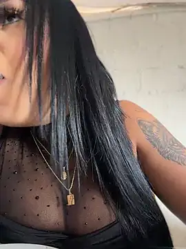 Luisa Fernandaa online show from April 8, 2026, 6:09 pm