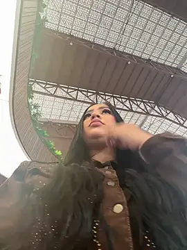 Snapshot of Luisa_Fernandaa chatting on February 15, 2026, 9:03 pm Luisa Fernandaa online show from February 15, 2026, 9:03 pm