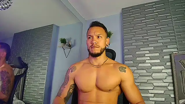 ARON TAYLER01 online show from February 12, 2026, 10:37 am