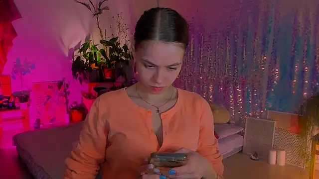 poli   online show from February 1, 2025, 11:06 pm