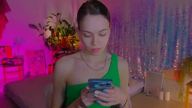 poli   online show from February 16, 2025, 3:48 pm