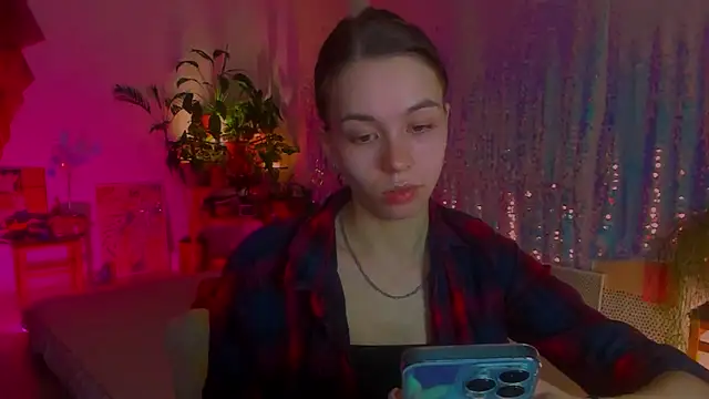 poli   online show from February 14, 2025, 5:25 pm