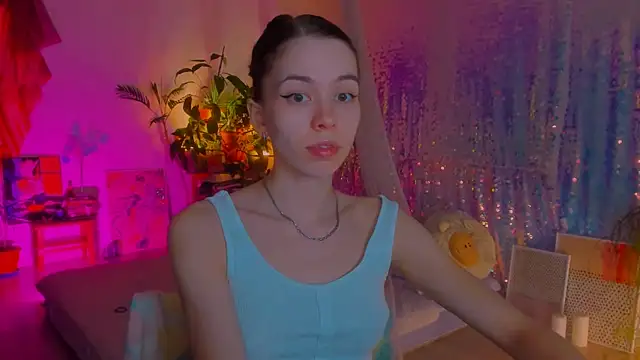 poli   online show from February 26, 2025, 9:42 pm