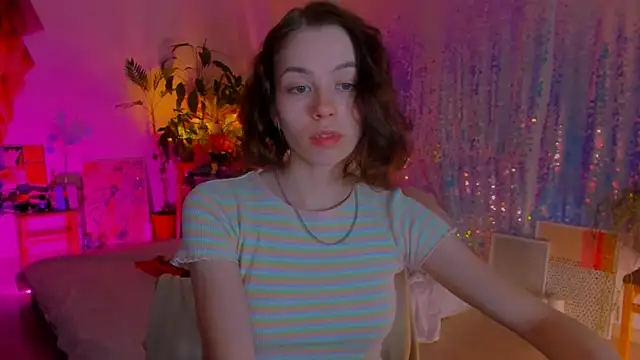 poli   online show from March 18, 2025, 7:55 pm