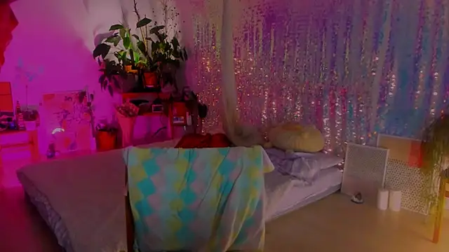 poli   online show from January 31, 2025, 5:42 pm