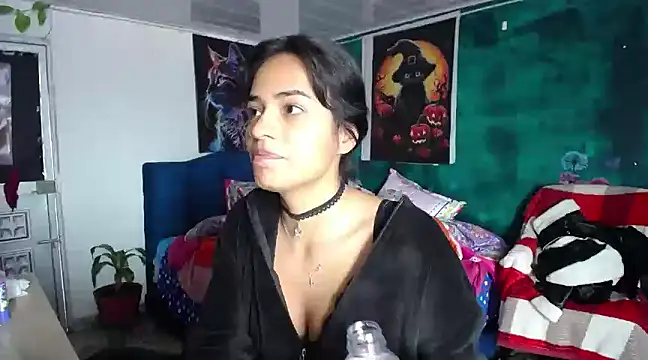 Samara Beltran online show from March 15, 2025, 6:10 pm