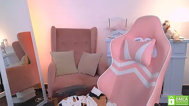 Snapshot of Grace_and__Jacob chatting on October 8, 2025, 6:15 am Grace and Jacob online show from October 8, 2025, 6:15 am