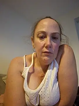 Wisie Cutie online show from November 6, 2025, 10:14 pm