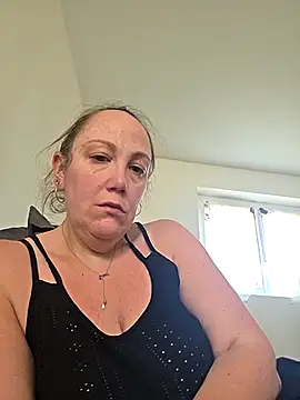 Wisie Cutie online show from March 9, 2026, 10:19 am