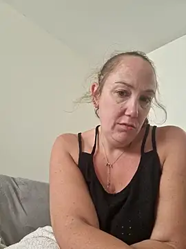 Wisie Cutie online show from October 18, 2025, 1:02 pm