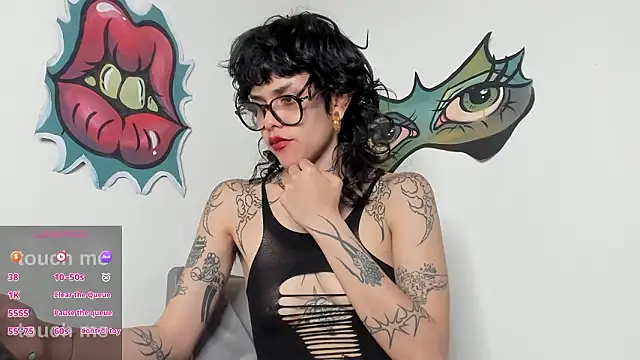 Snapshot of trinitty chatting on February 20, 2026, 1:13 pm trinitty online show from February 20, 2026, 1:13 pm