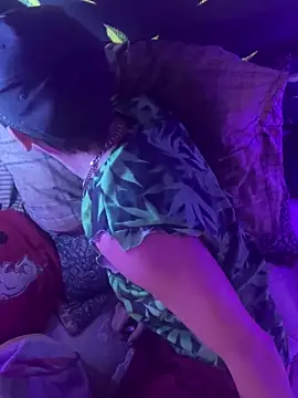 Snapshot of bugboy chatting on February 25, 2026, 9:25 pm bugboy online show from February 25, 2026, 9:25 pm