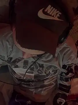 Snapshot of bugboy chatting on February 5, 2026, 8:32 am bugboy online show from February 5, 2026, 8:32 am