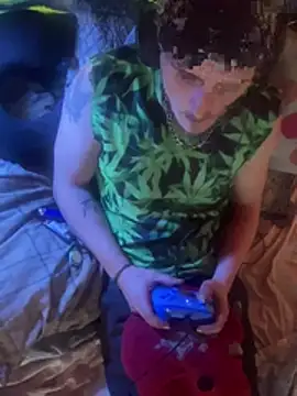 Snapshot of bugboy chatting on February 20, 2026, 9:28 pm bugboy online show from February 20, 2026, 9:28 pm