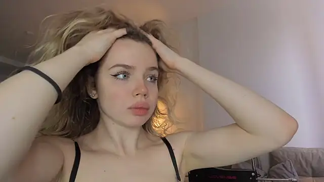 lit asella online show from February 2, 2025, 9:29 am