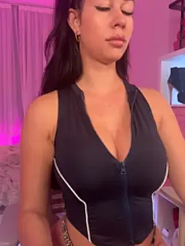 Meliazz online show from February 13, 2026, 7:36 pm