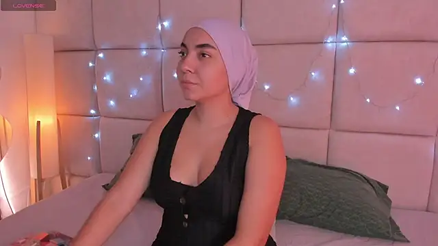 Sooffii 1 online show from January 7, 2026, 2:05 am