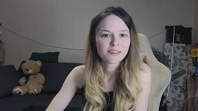 Snapshot of Nate__ chatting on November 29, 2025, 2:44 am Nate online show from November 29, 2025, 2:44 am