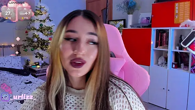 Snapshot of Fiona-Love chatting on December 24, 2024, 11:22 pm Fiona-Love online show from December 24, 2024, 11:22 pm