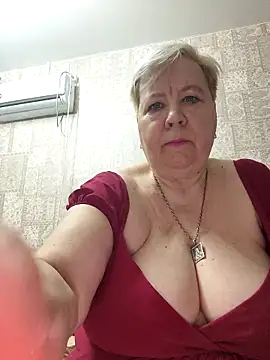 EffectFiona online show from February 1, 2026, 10:52 pm