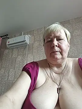 EffectFiona online show from March 11, 2026, 12:54 pm