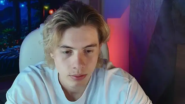 Snapshot of dimitri_tv chatting on November 3, 2025, 1:22 am dimitri tv online show from November 3, 2025, 1:22 am